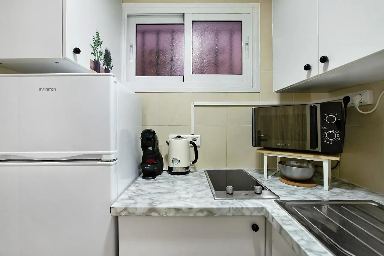 Estudio En La Cascada Torremolinos Spanien